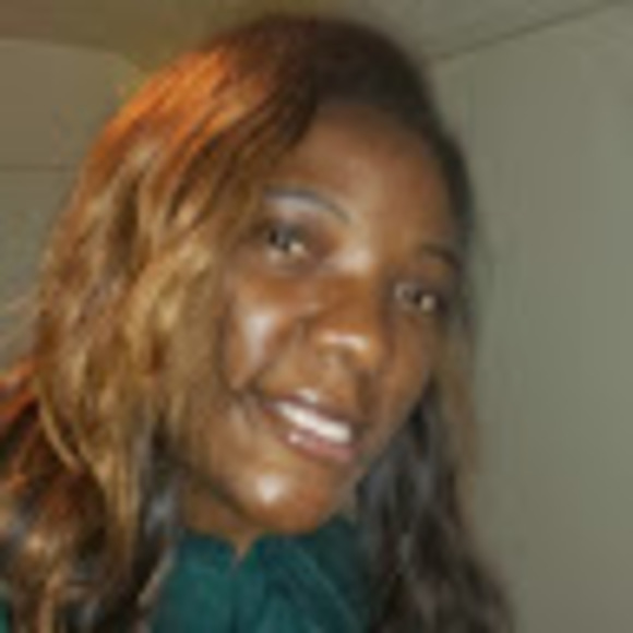 Meet your Posher, Evelyn - Picture 1 of 1